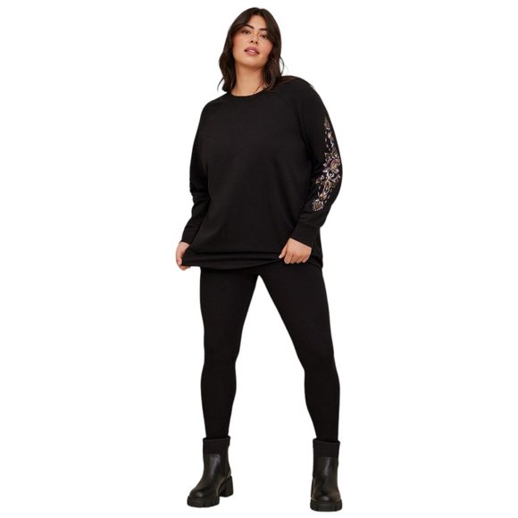 724. LARGE Oversized - TORRID Butterfly Super Soft Fleece Black Sweatshirt NEW - Picture 4 of 6